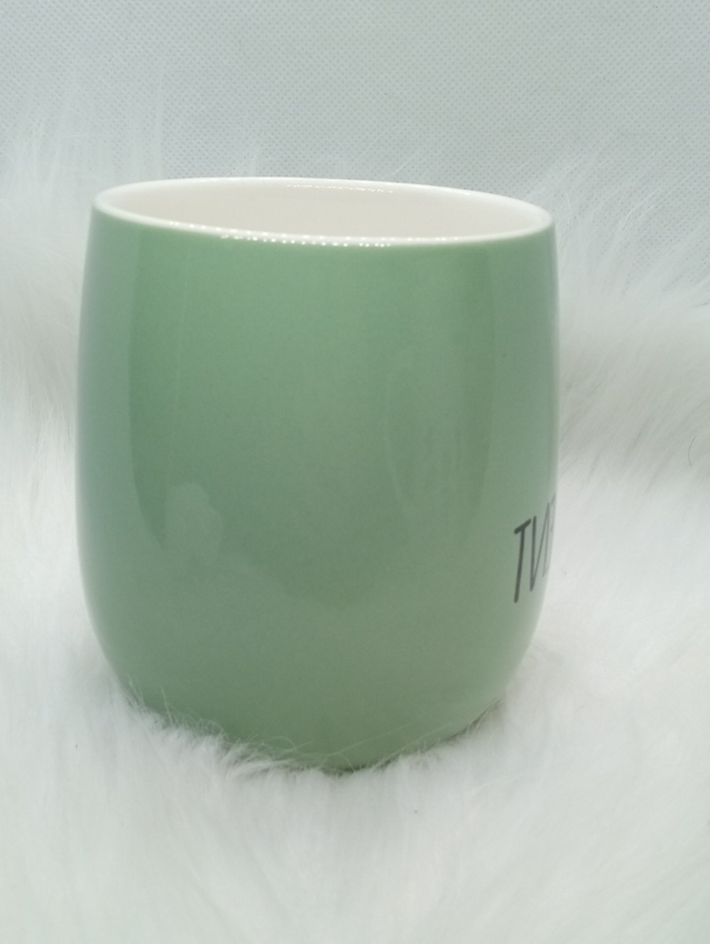 BE DIFFERENT MUG - Picture 2 of 5